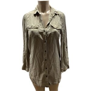 Black Label C”est Toi Size Medium Long Sleeve Button Down Top. Preloved